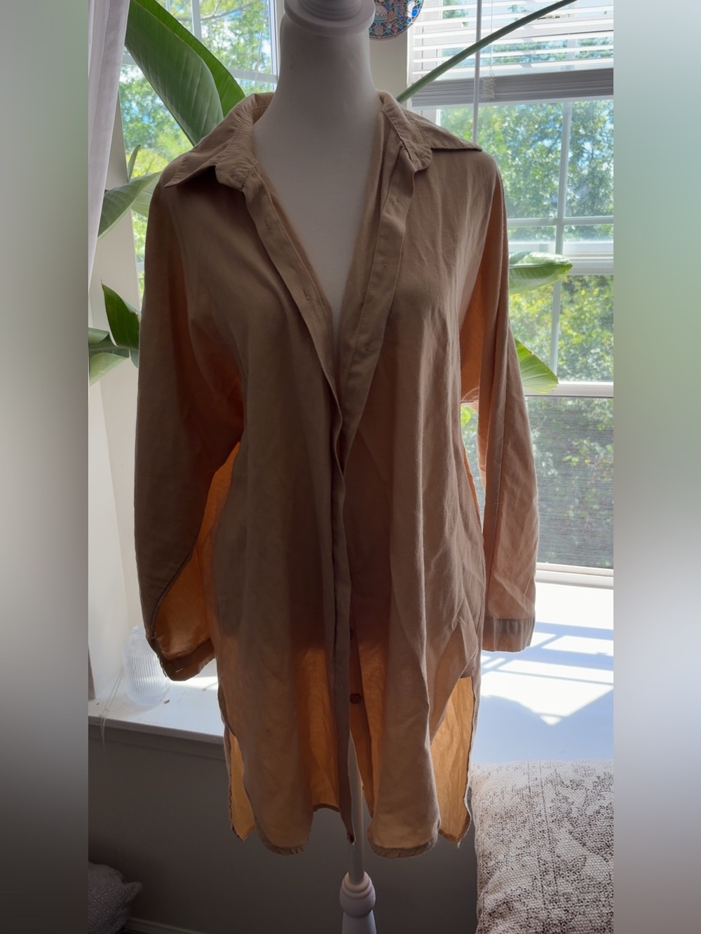 Women's Long Sleeve Button-Front Dress Shirt in Light Brown